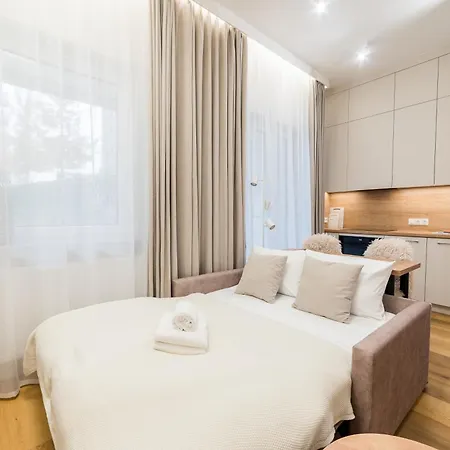 Stacja Jezyce Deluxe With Garden By Bookinghost *