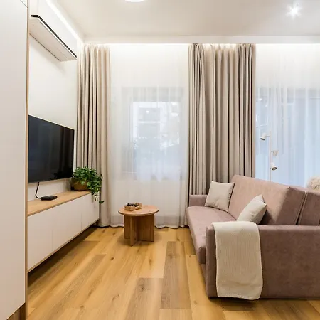 Апартаменты Stacja Jezyce Deluxe With Garden By Bookinghost Познань