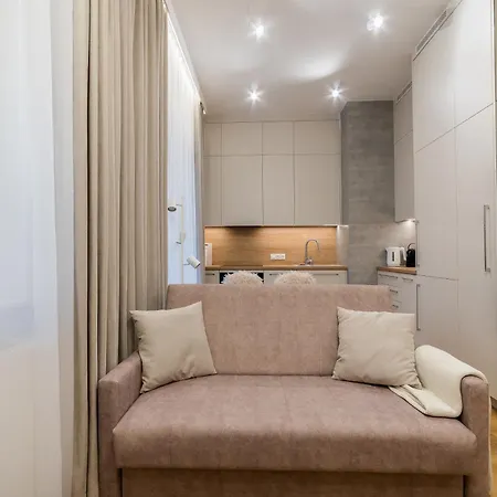 Stacja Jezyce Deluxe With Garden By Bookinghost Poznan