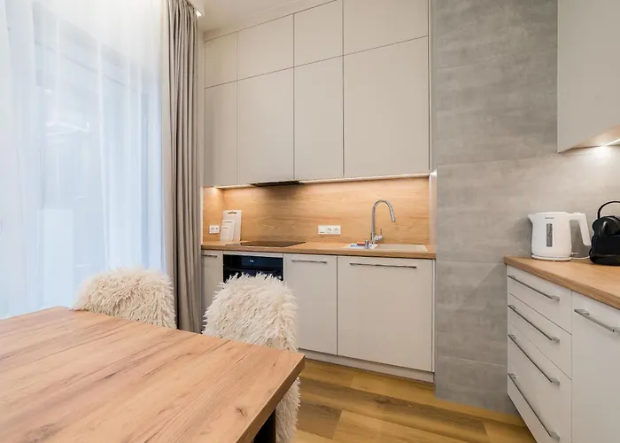 Stacja Jezyce Deluxe With Garden By Bookinghost * Poznan