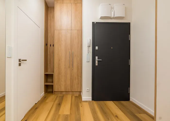 Stacja Jezyce Deluxe With Garden By Bookinghost Apartment