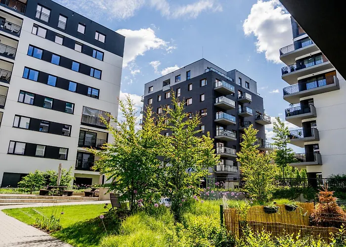 Daire Stacja Jezyce Deluxe With Garden By Bookinghost Poznan